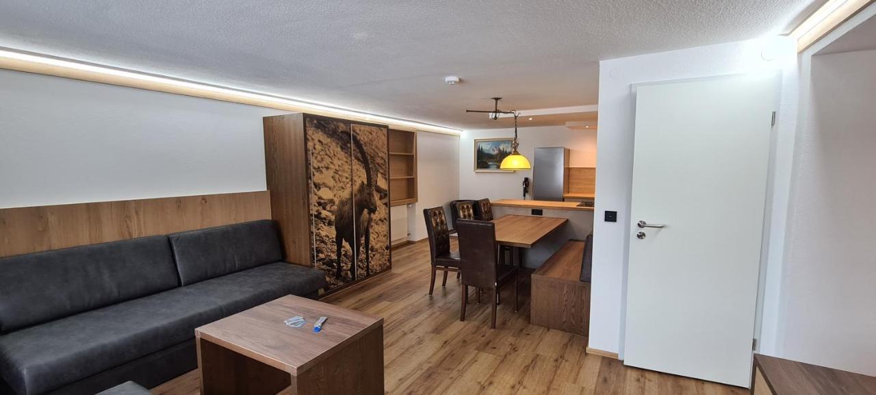 Haus Haberstock Apartment Riezlern Exterior photo